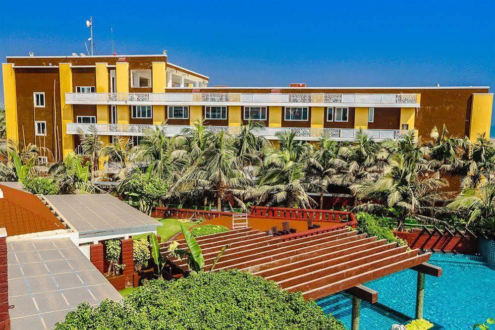 Mayfair Waves Puri Exterior photo